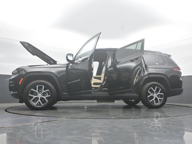 Used 2025 Jeep Grand Cherokee L Limited w/ Trailer Tow Package AWD/4WD image 59
