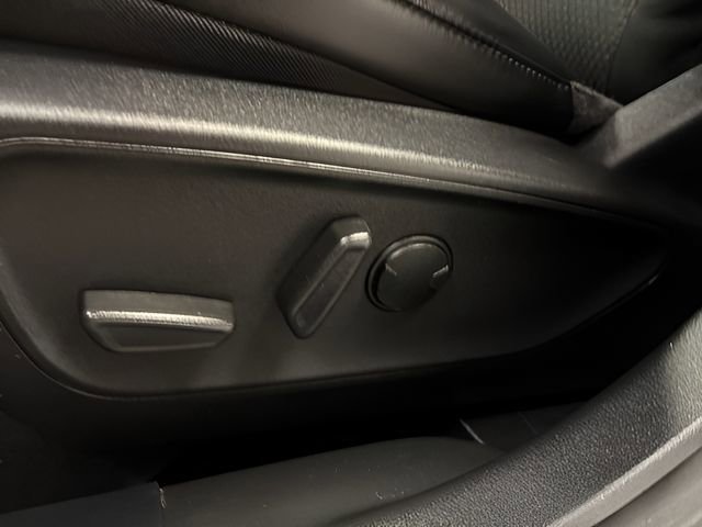 Used 2024 Ford Escape ST-Line image 33