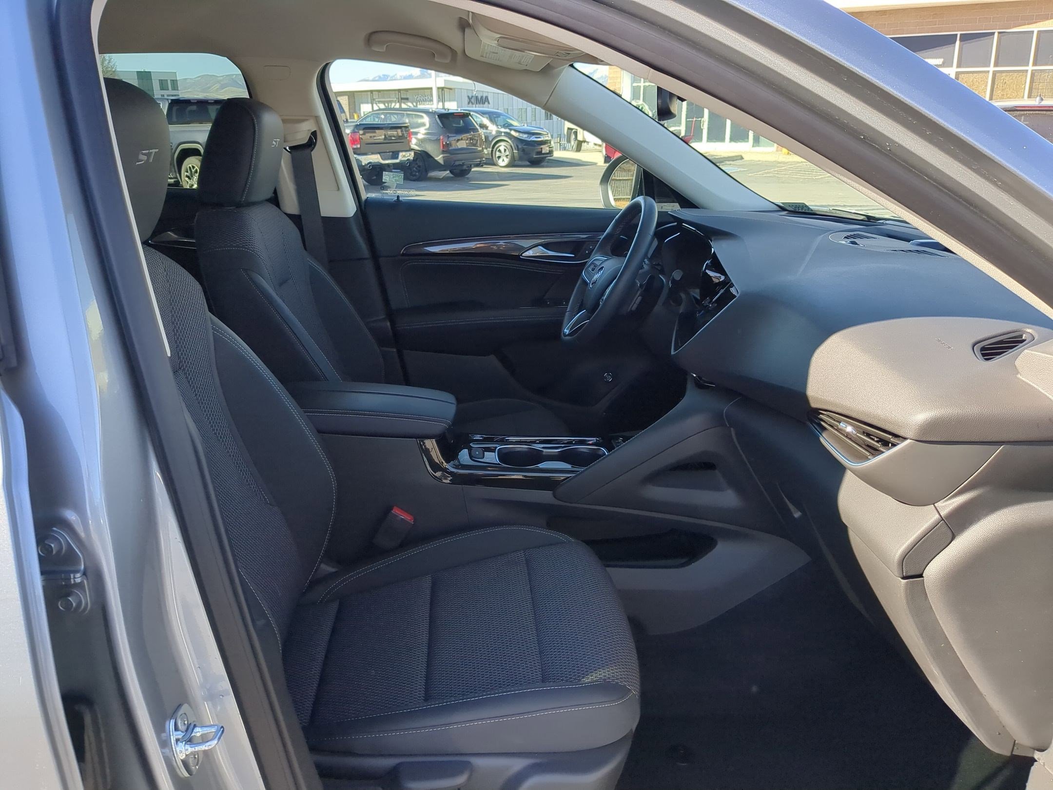 Used 2023 Buick Envision Preferred w/ Sport Touring Package image 29