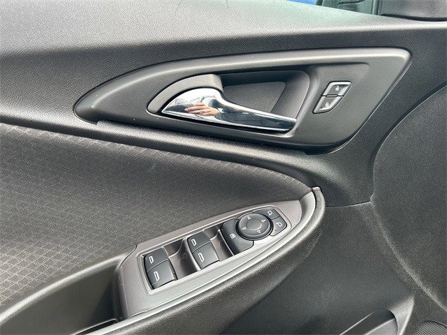 Certified 2023 Chevrolet Malibu LS w/ Driver Confidence Package image 18