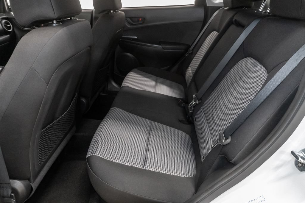 Used 2018 Hyundai Kona SE FWD image 24
