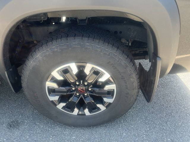 Used 2024 Nissan Frontier PRO-4X w/ Off-Road Protection Package image 16