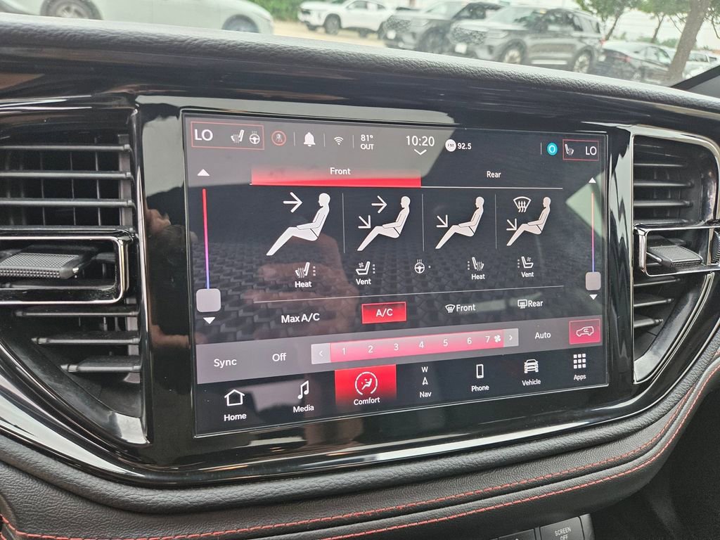 Used 2025 Dodge Durango GT AWD/4WD image 21