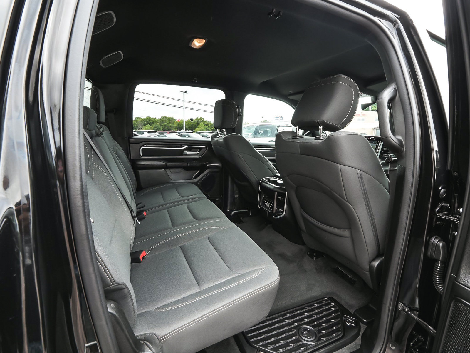 Used 2023 RAM 1500 Big Horn AWD/4WD image 38