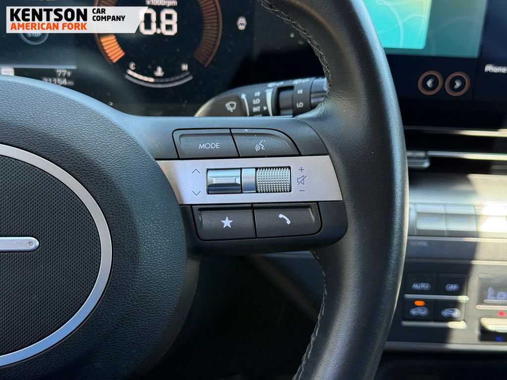 Used 2025 Hyundai Kona SEL AWD/4WD image 15