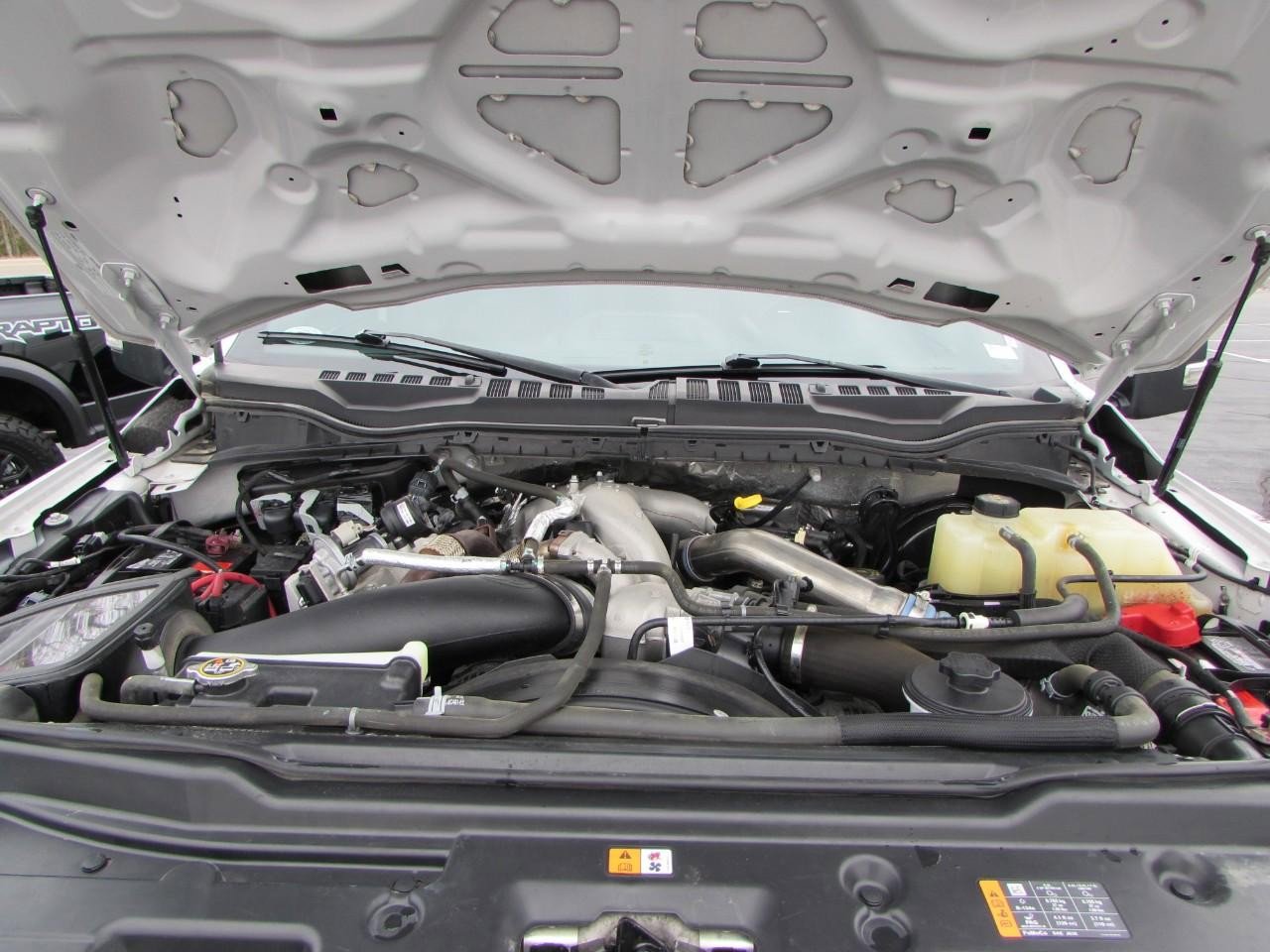 Used 2022 Ford F250 Platinum w/ Tremor Off-Road Package image 10
