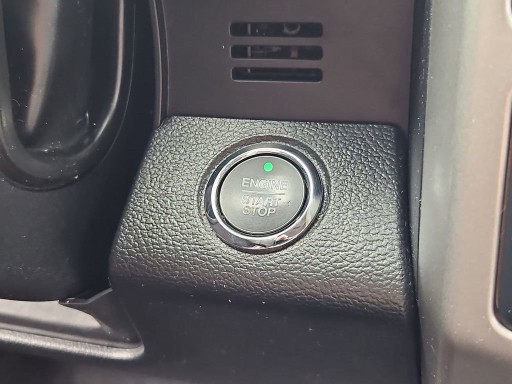 Certified 2019 Ford F350 Lariat w/ Lariat Ultimate Package image 16