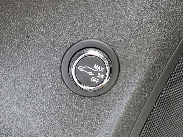 Certified 2023 Buick Envision Essence AWD/4WD image 19