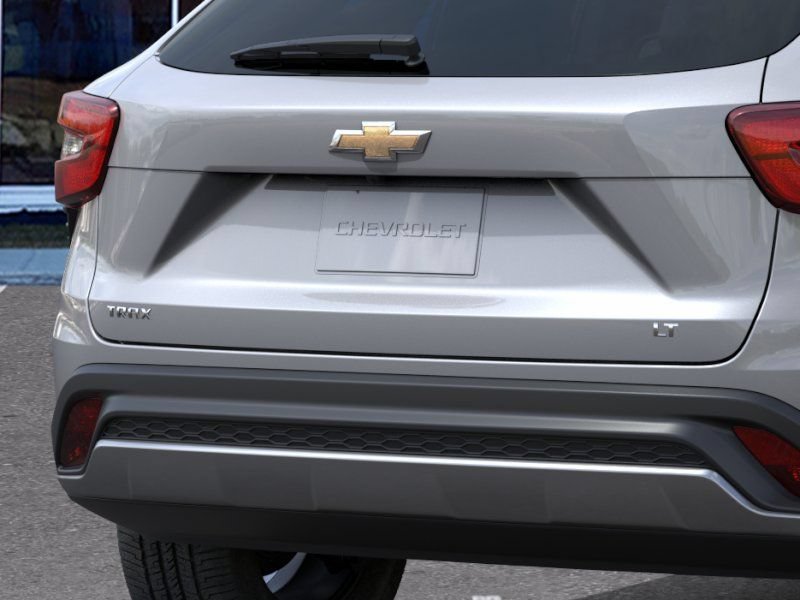 New 2026 Chevrolet Trax LT w/ LT Convenience Package FWD image 14