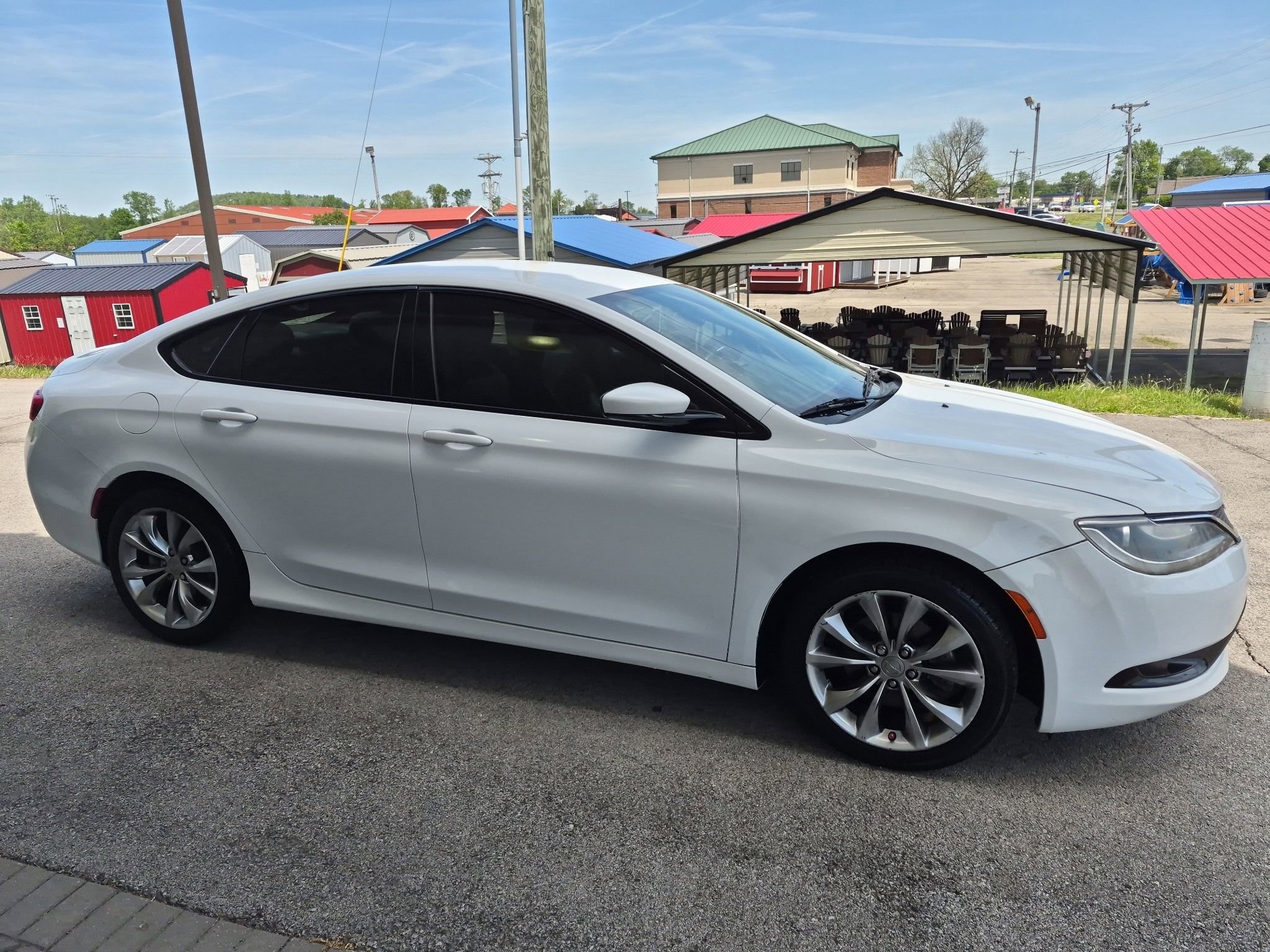 Used 2016 Chrysler 200 S w/ Comfort Group image 2