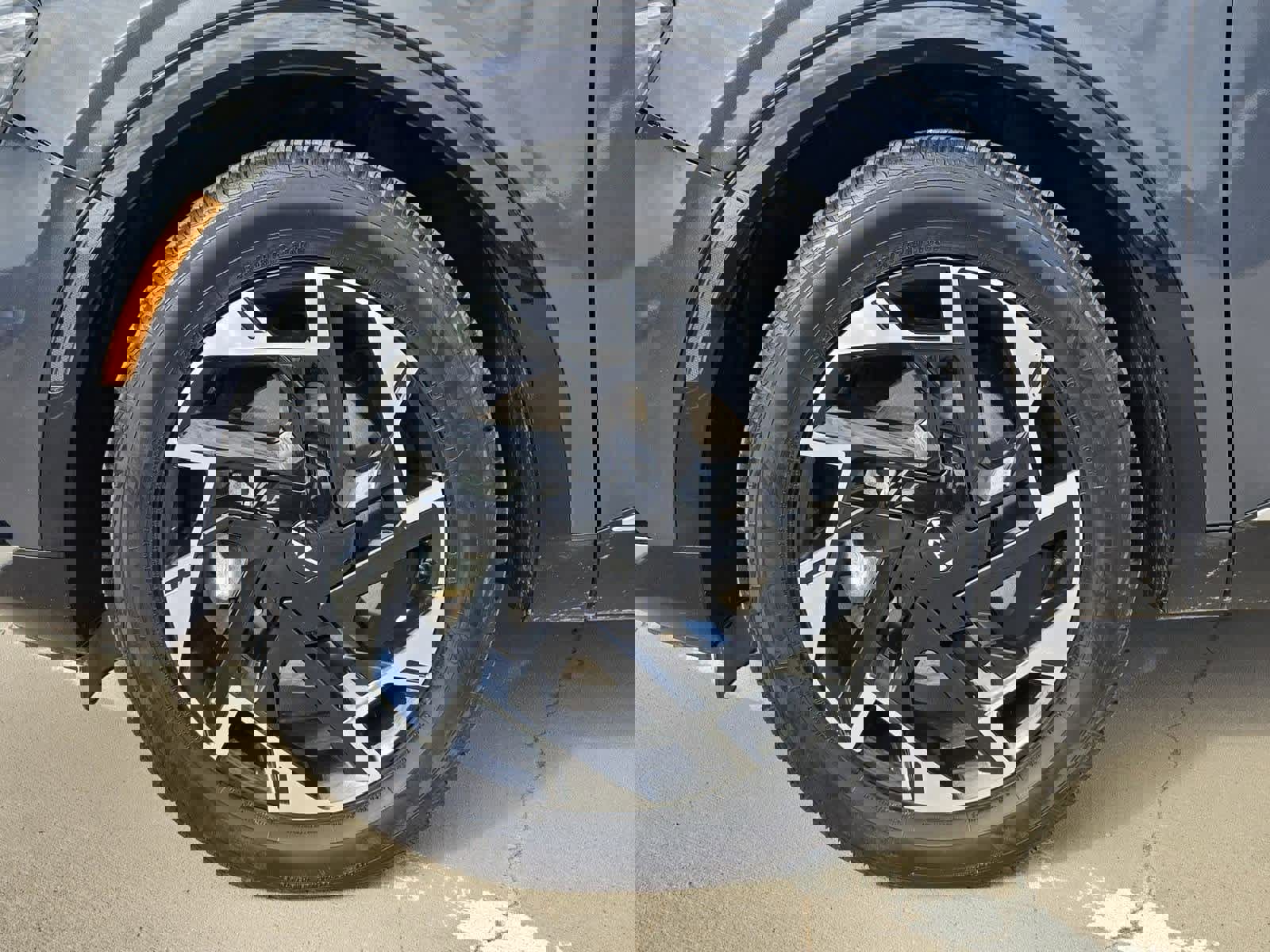 Used 2024 Kia Sportage SX image 12