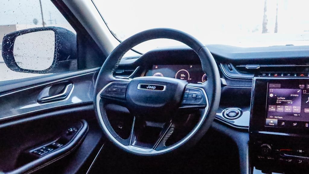 Certified 2022 Jeep Grand Cherokee L Laredo w/ Luxury Tech Group I image 18