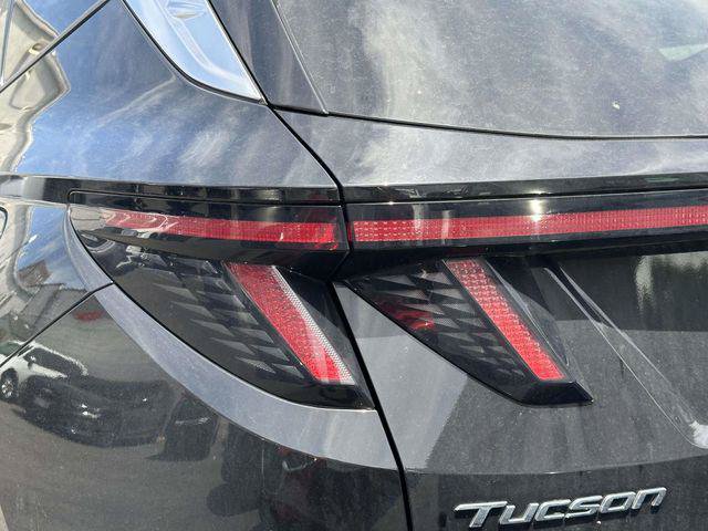 Certified 2024 Hyundai Tucson Limited AWD/4WD image 11