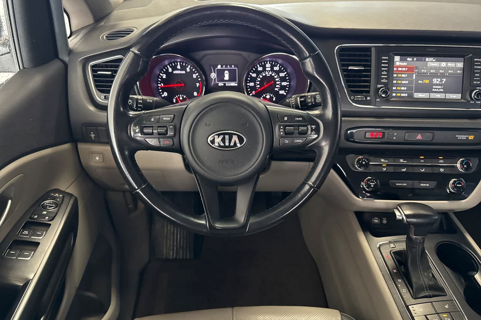 Used 2017 Kia Sedona LX w/ LX Essentials Premium Package FWD image 15