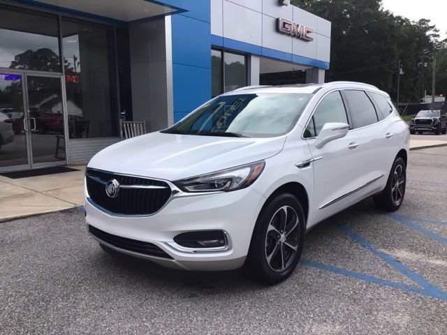 Used 2020 Buick Enclave Essence w/ Sound and Sites Package FWD image 2