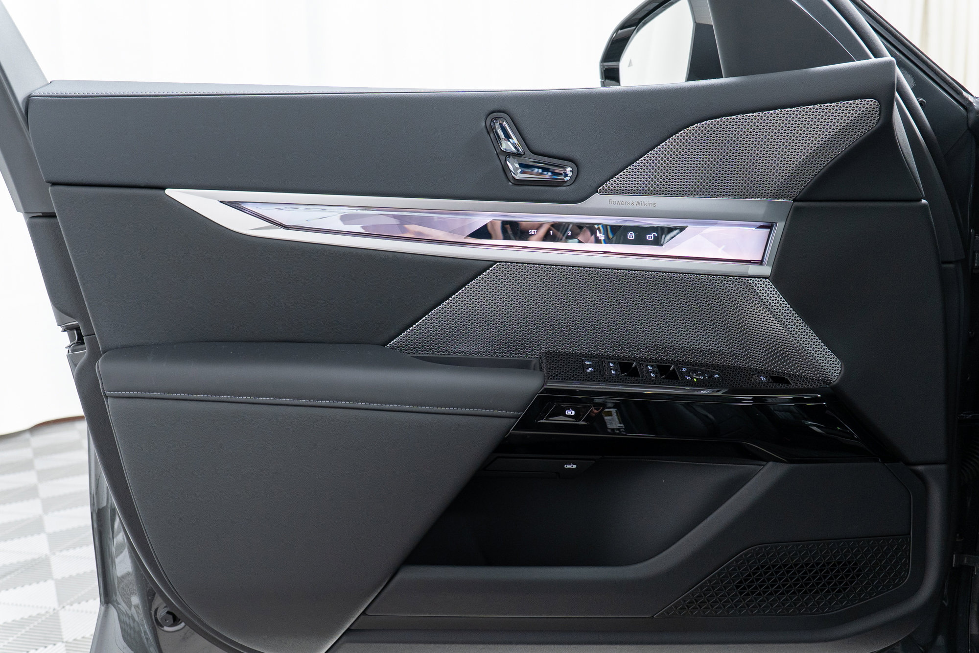 New 2026 BMW 740i xDrive image 11