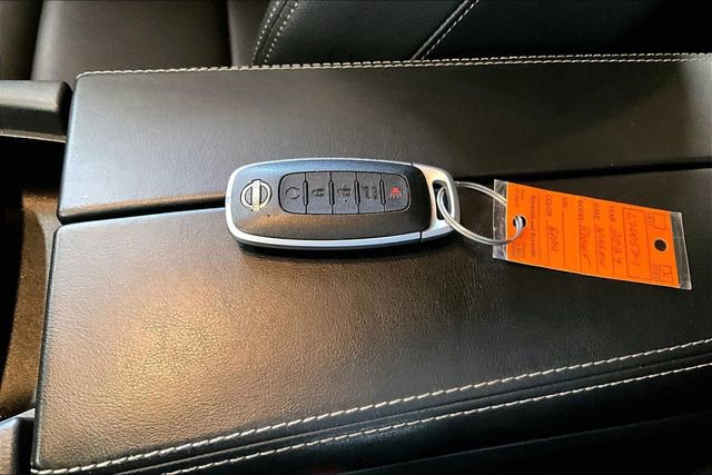 Used 2024 Nissan Rogue SL w/ SL Premium Package image 35