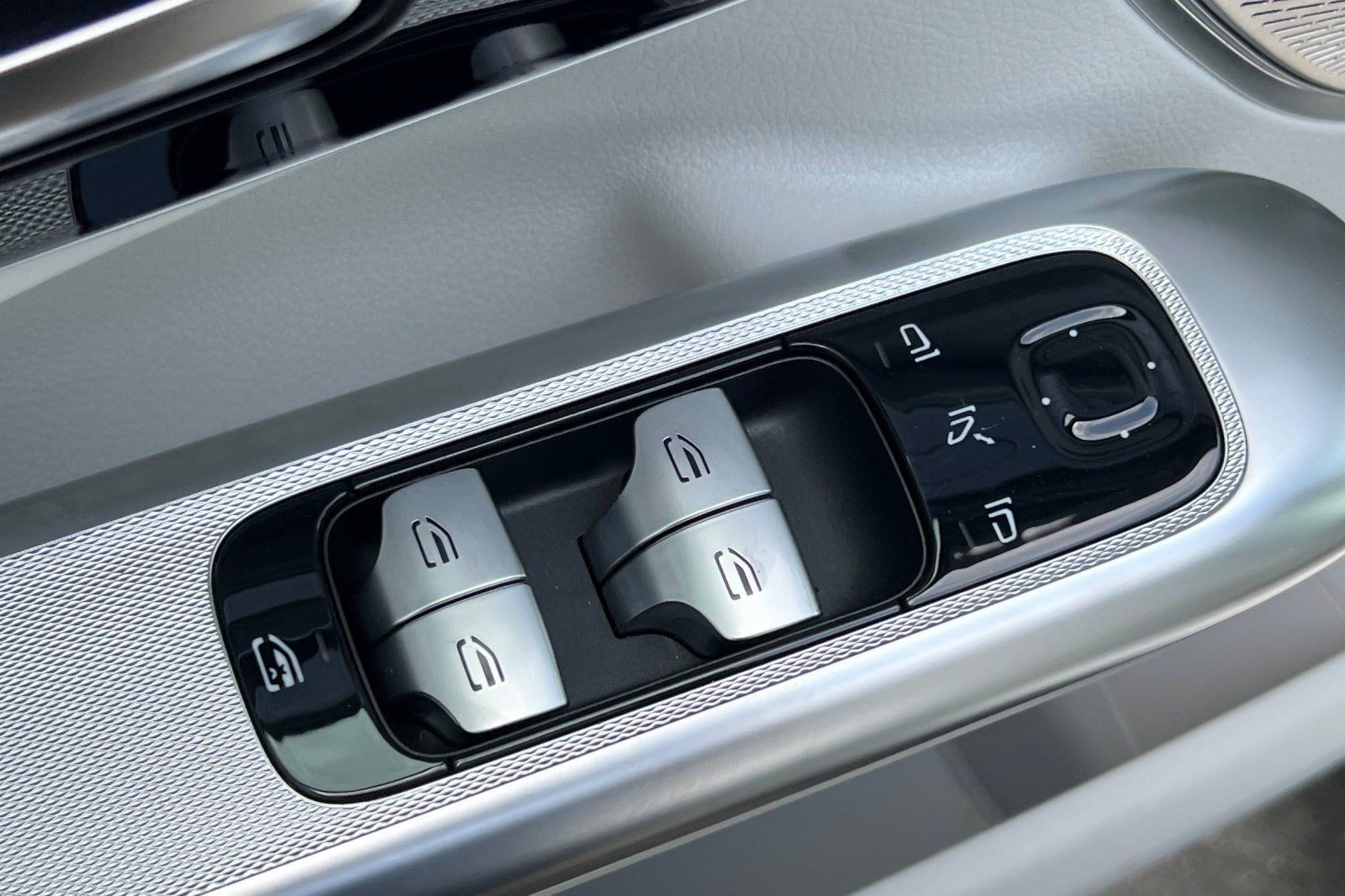 Certified 2023 Mercedes-Benz EQE 350+ 4MATIC SUV image 12