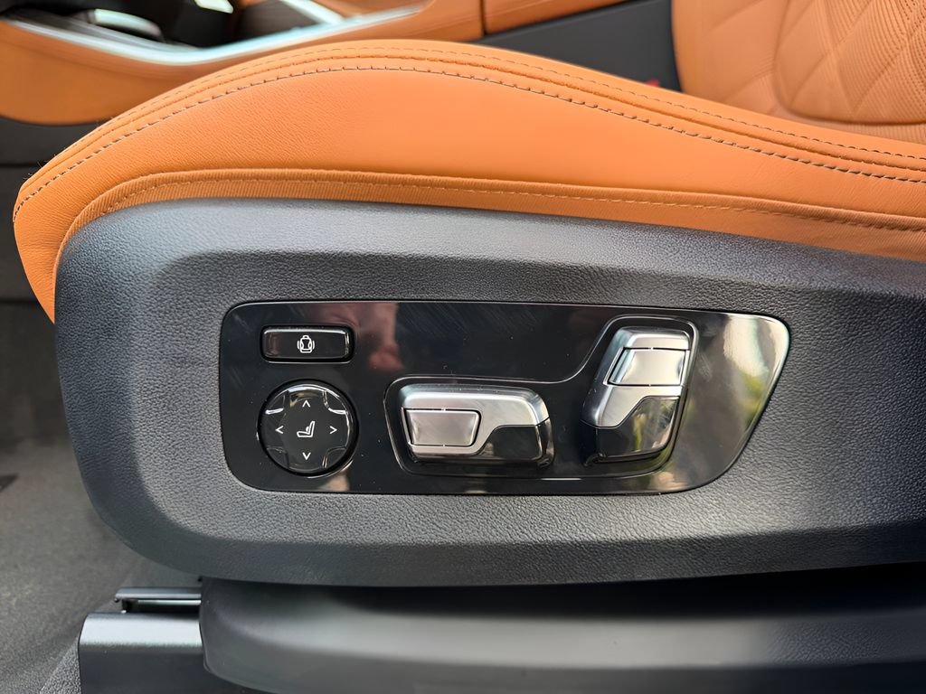 New 2026 BMW X5 xDrive40i AWD/4WD image 11