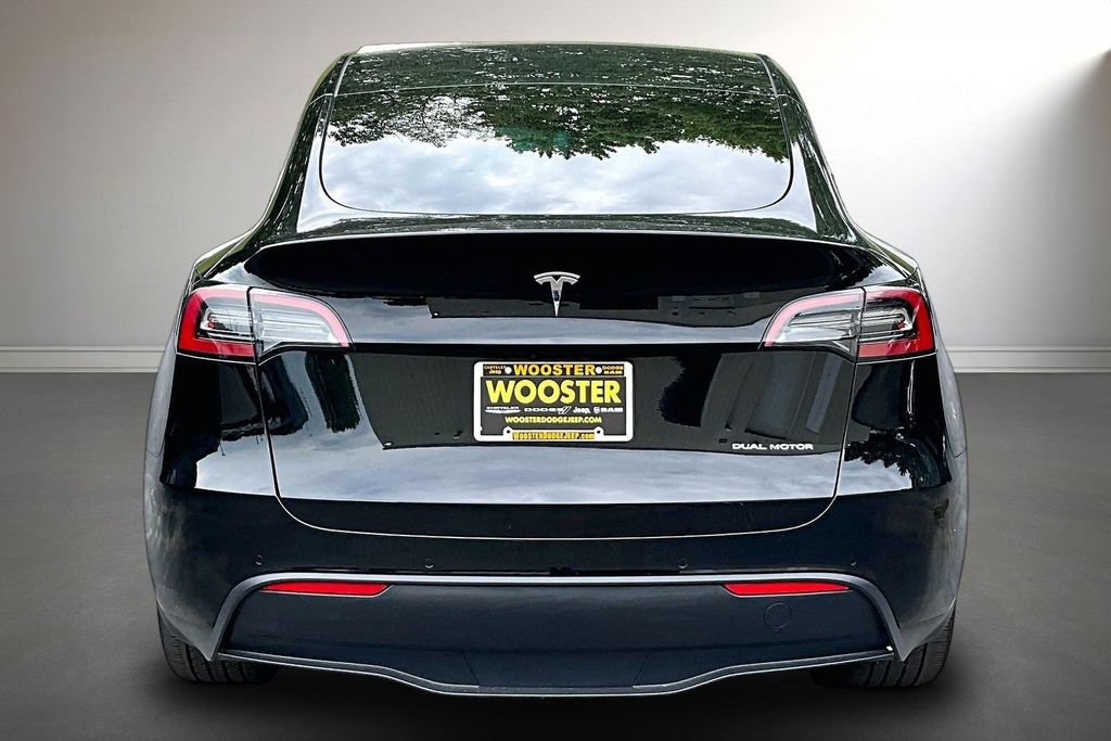 Used 2022 Tesla Model Y Long Range AWD/4WD image 6