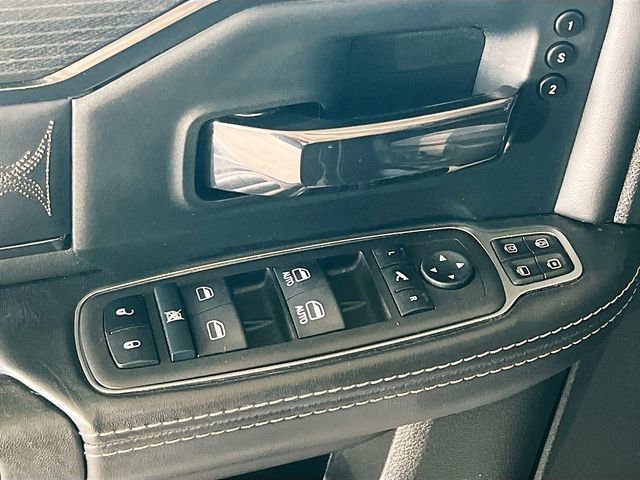 Used 2024 RAM 2500 Limited image 12