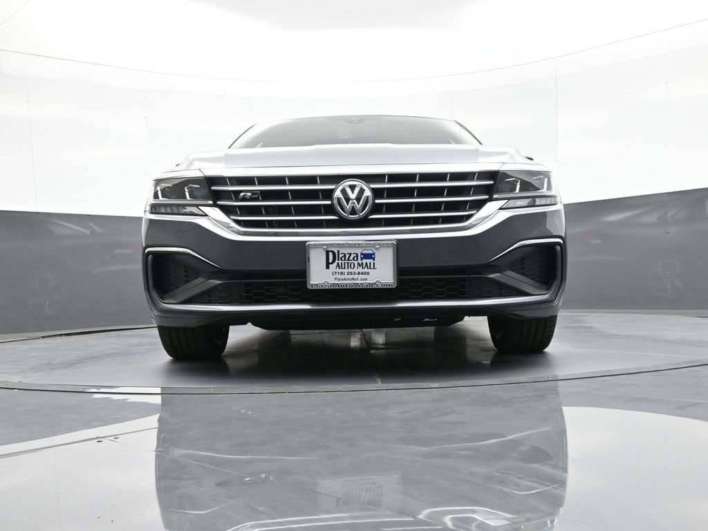Used 2021 Volkswagen Passat 2.0T R-Line image 26