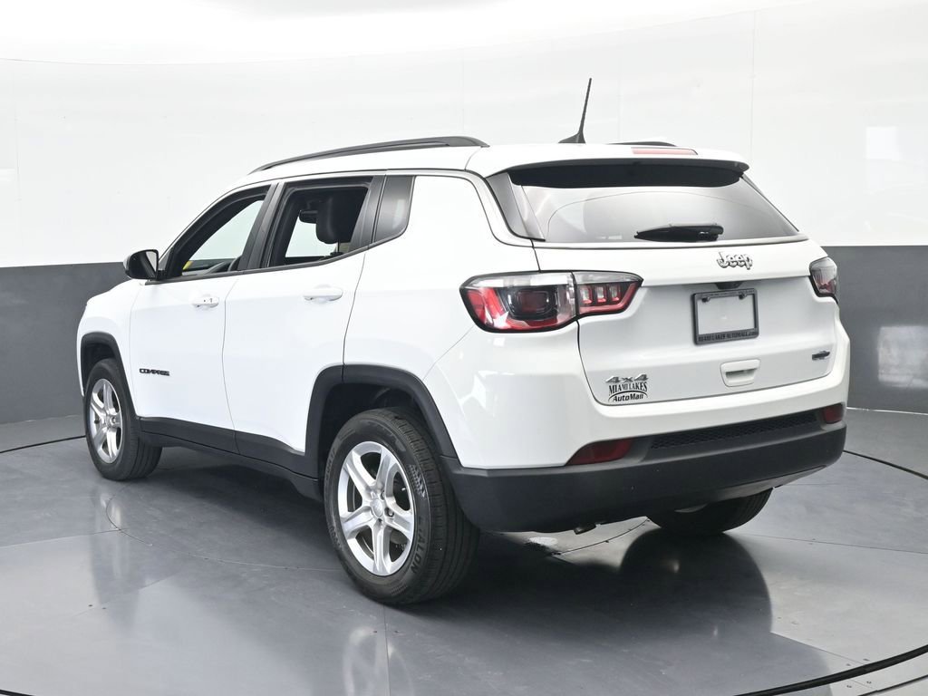 Used 2023 Jeep Compass Latitude image 4