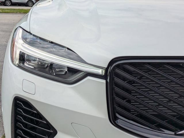 New 2026 Volvo XC60 T8 Plus w/ Protection Package Premier AWD/4WD image 10