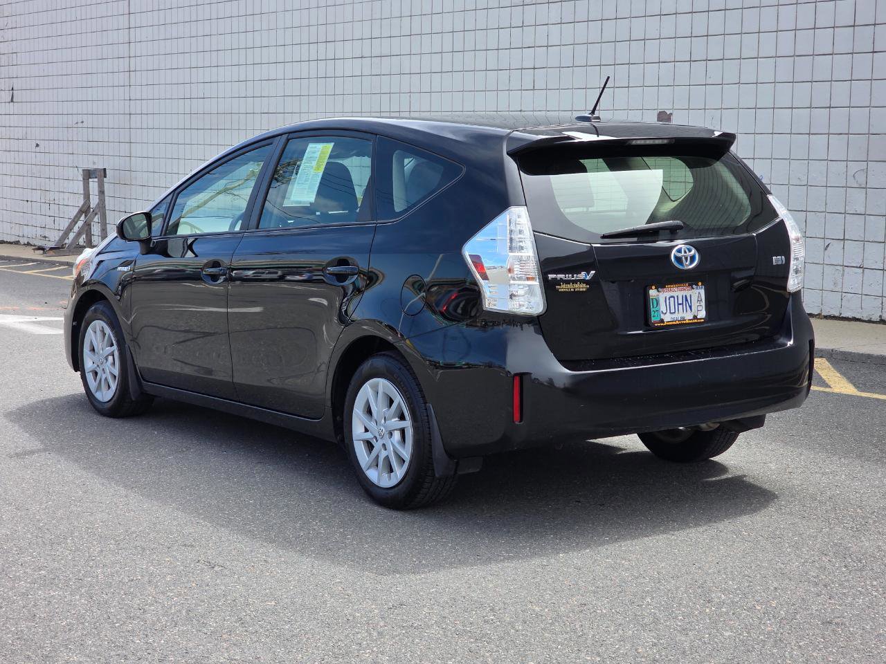 Used 2014 Toyota Prius V Three FWD image 5
