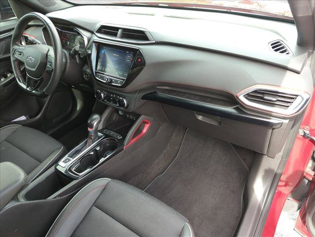 Used 2022 Chevrolet TrailBlazer RS w/ Convenience Package FWD image 21
