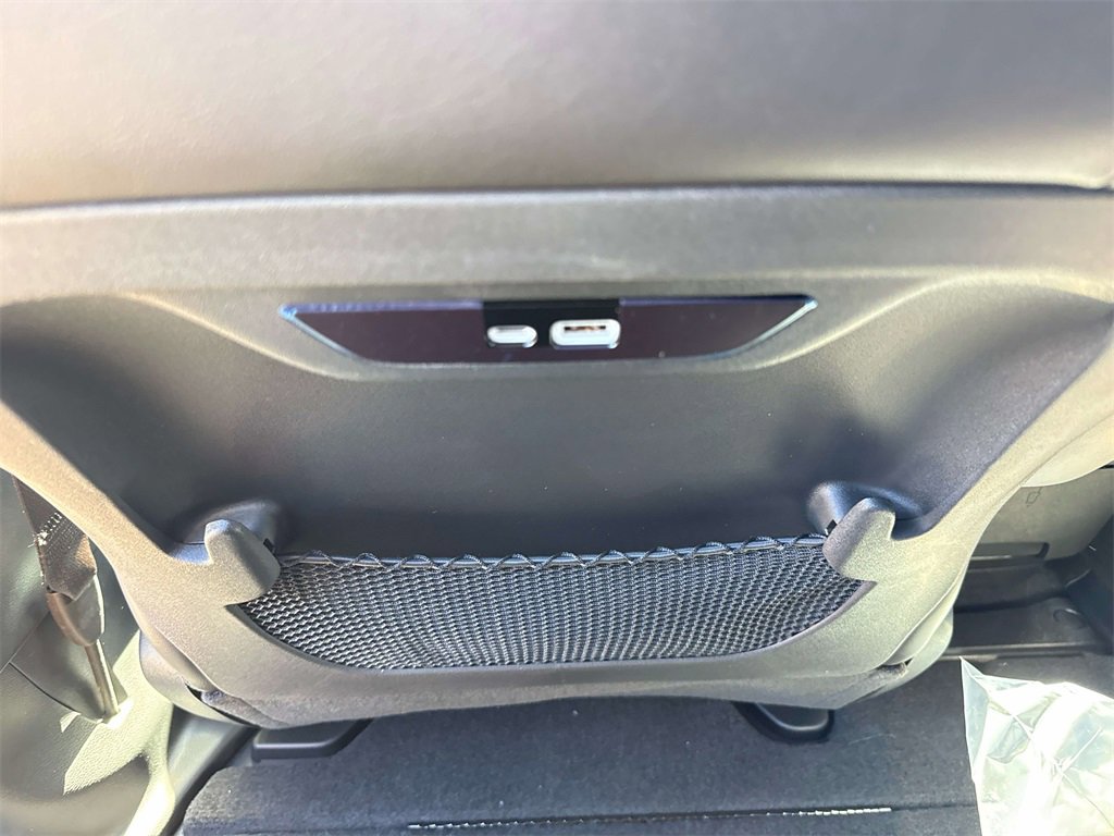 New 2026 Chrysler Pacifica Select image 10