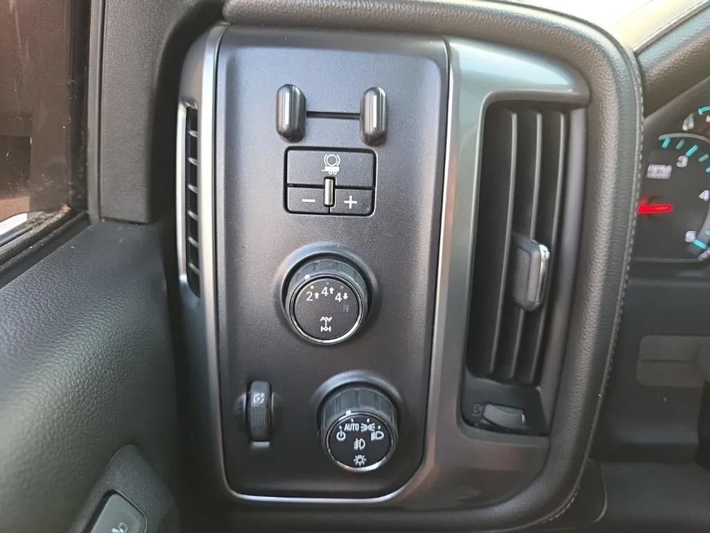 Used 2018 Chevrolet Silverado 3500 LTZ w/ Duramax Plus Package AWD/4WD image 29
