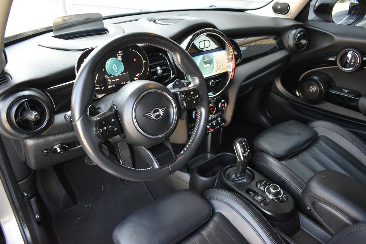 Used 2022 MINI Cooper S w/ Driver Assistance Package FWD image 10