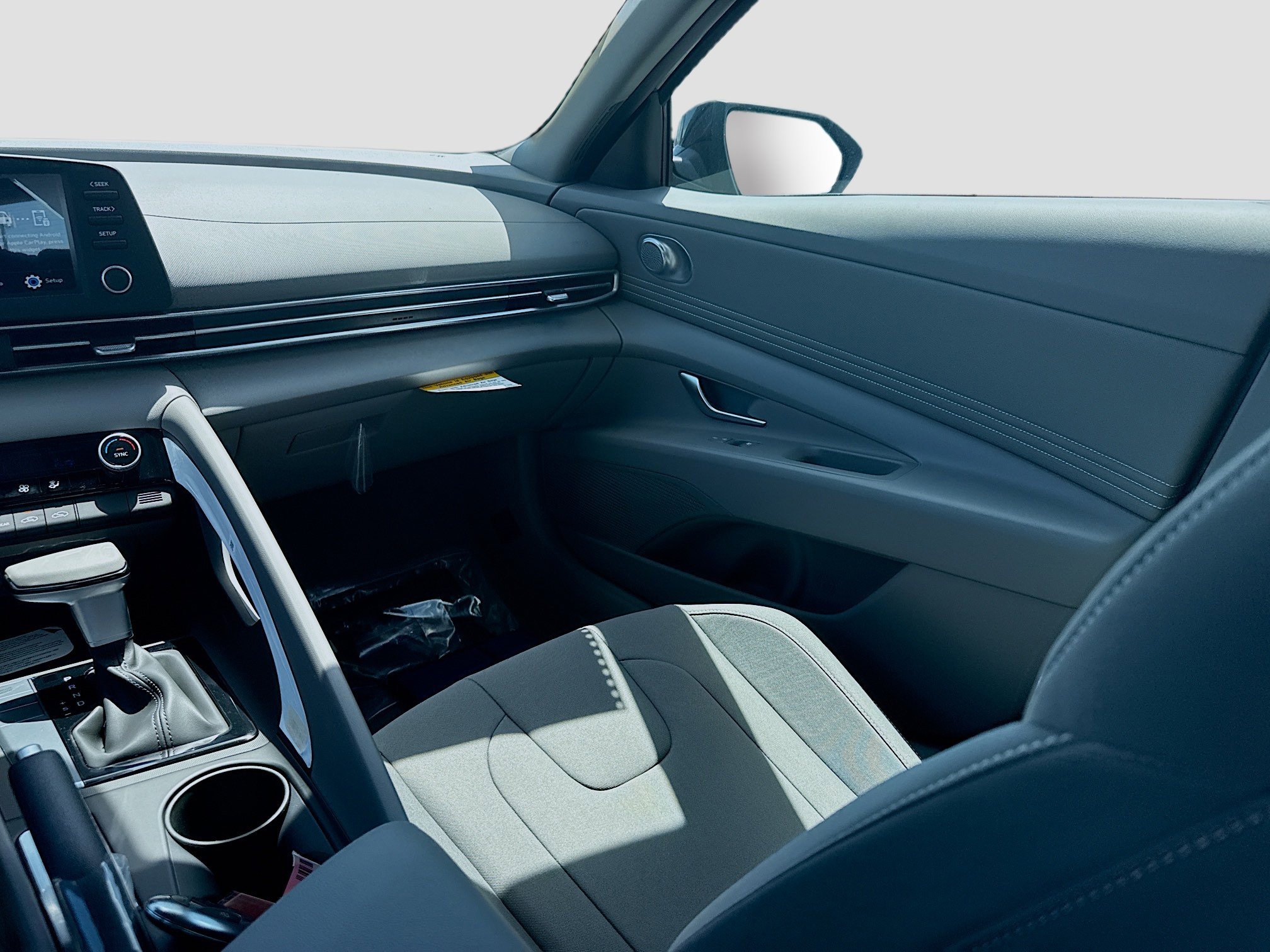 New 2026 Hyundai Elantra Sport FWD image 16
