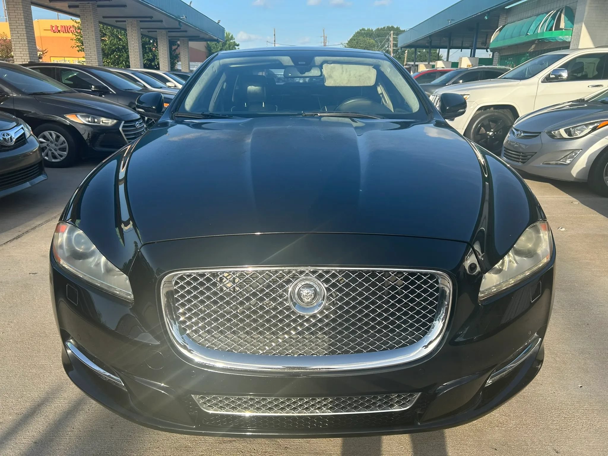 Used 2011 Jaguar XJ L RWD image 8