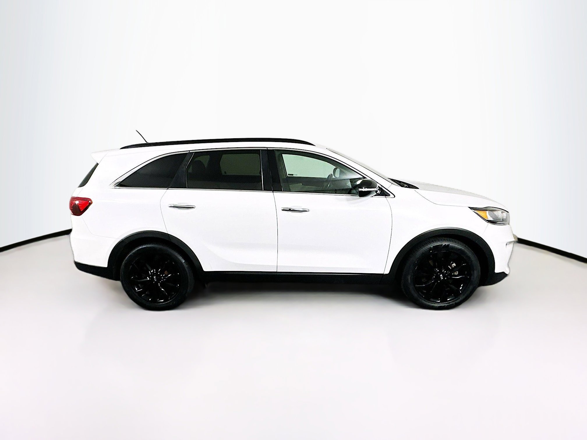 Used 2020 Kia Sorento S image 10