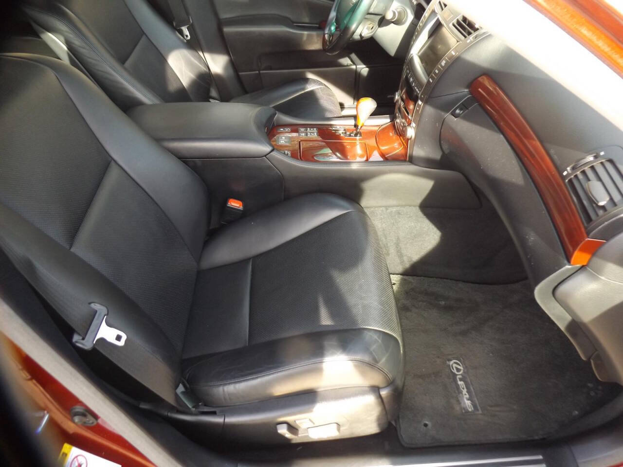 Used 2009 Lexus LS 460 AWD image 12