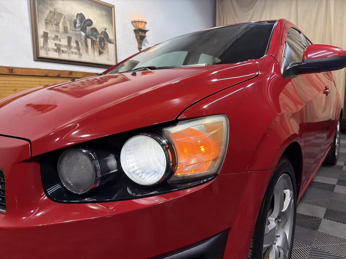 Used 2012 Chevrolet Sonic LTZ FWD image 7
