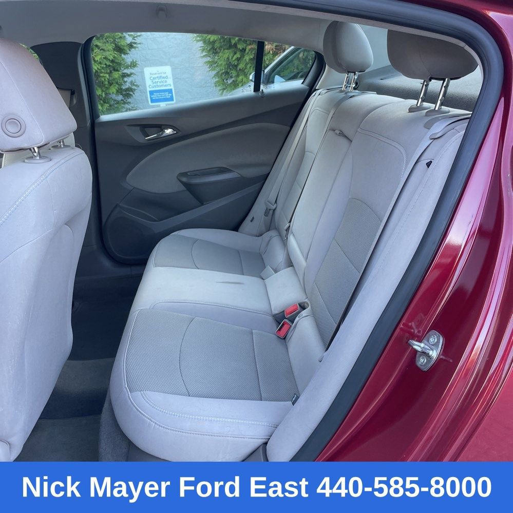 Used 2017 Chevrolet Cruze LT w/ Convenience Package image 20