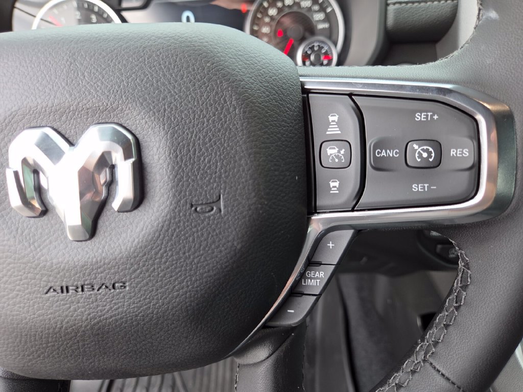 New 2027 RAM 1500 Laramie AWD/4WD image 34