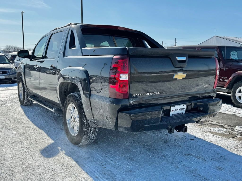 Used 2012 Chevrolet Avalanche LT image 40