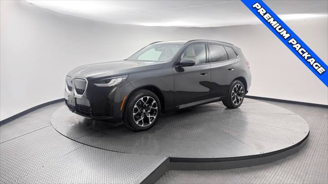 Used 2025 BMW X3 xDrive30i AWD/4WD image 2