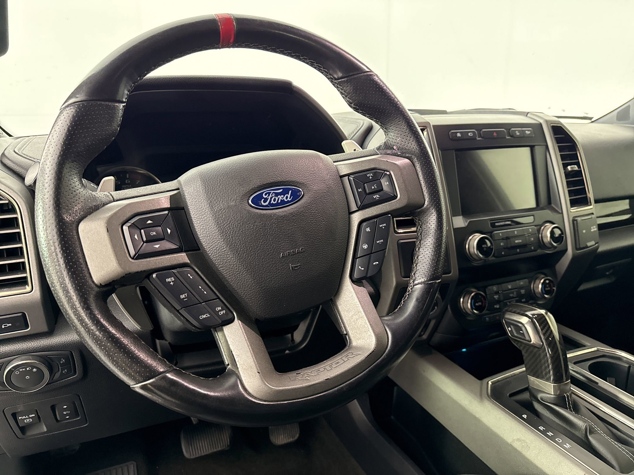 Used 2020 Ford F150 Raptor w/ Equipment Group 802A Luxury image 17
