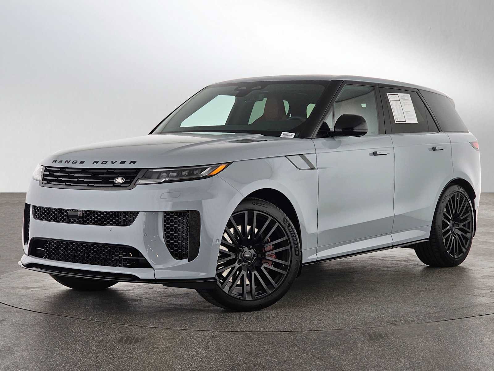 Used 2026 Land Rover Range Rover Sport SV AWD/4WD image 1