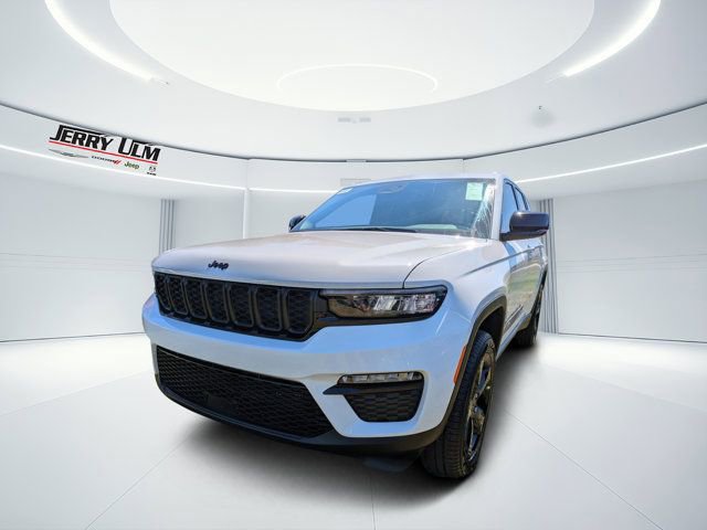 New 2025 Jeep Grand Cherokee Limited w/ Black Appearance Package image 6
