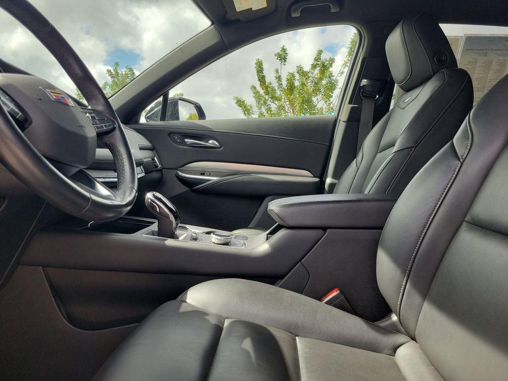 Used 2020 Cadillac XT4 Premium Luxury image 23