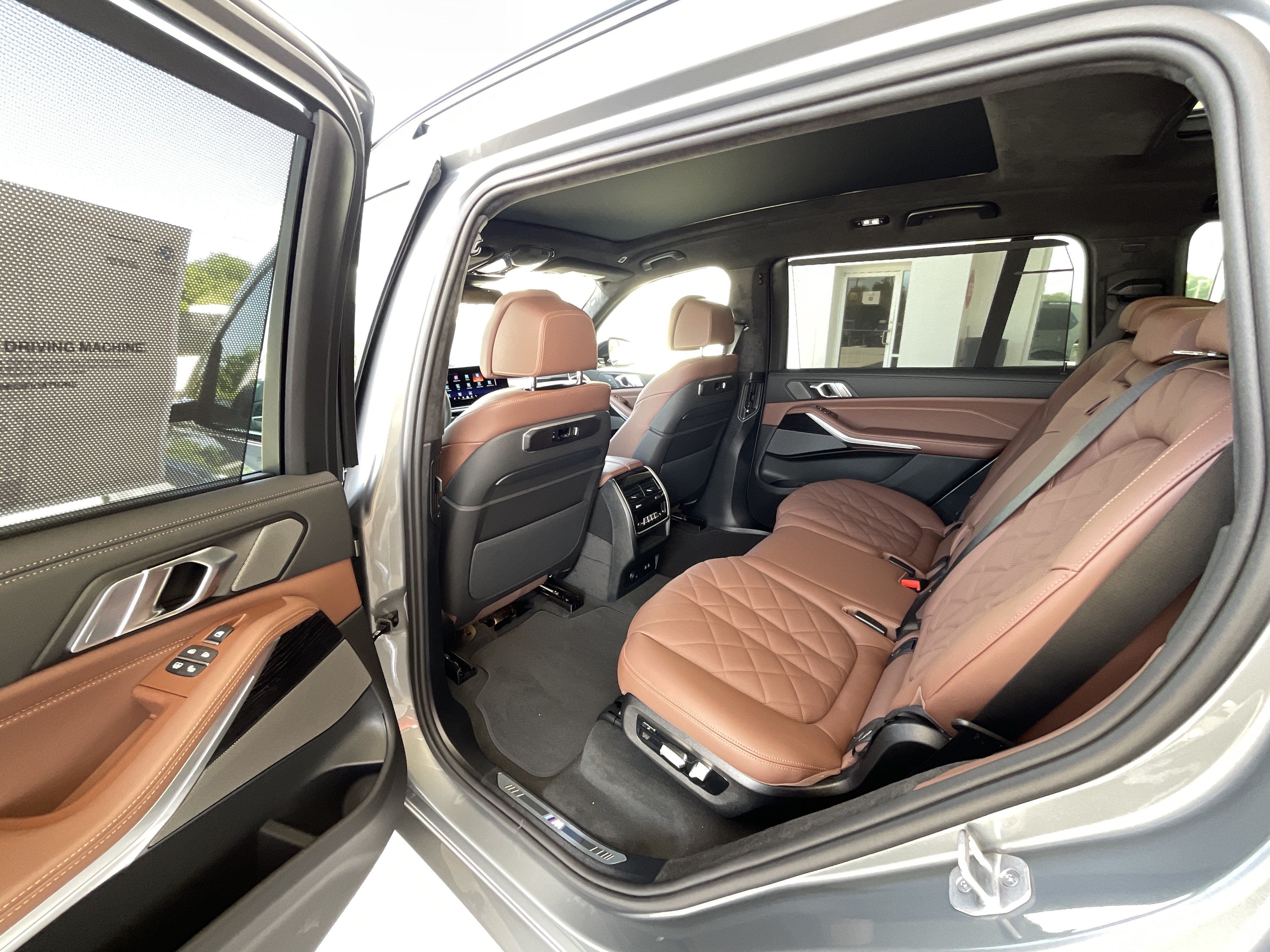 New 2027 BMW X7 xDrive40i w/ M Sport Package AWD/4WD image 24