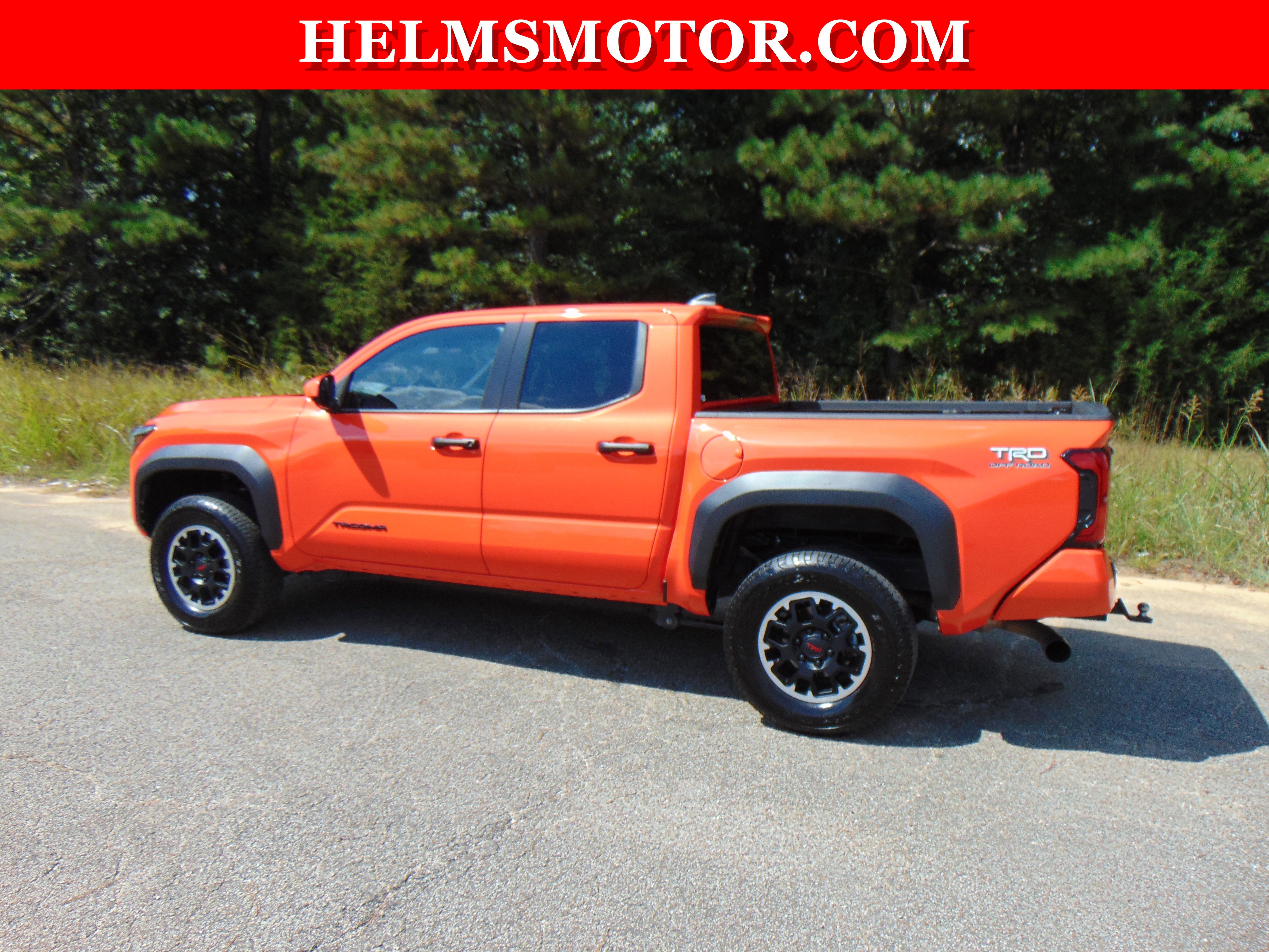 Used 2024 Toyota Tacoma TRD Off-Road image 4