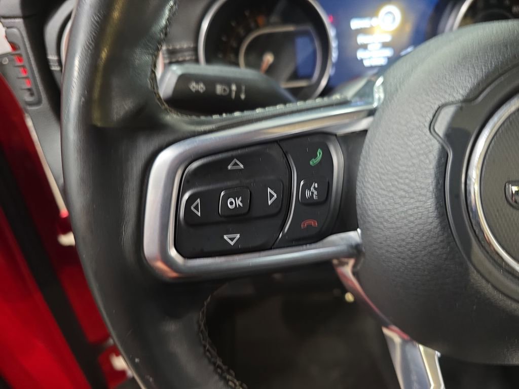 Used 2019 Jeep Wrangler Unlimited Sahara w/ Advanced Safety Group AWD/4WD image 17