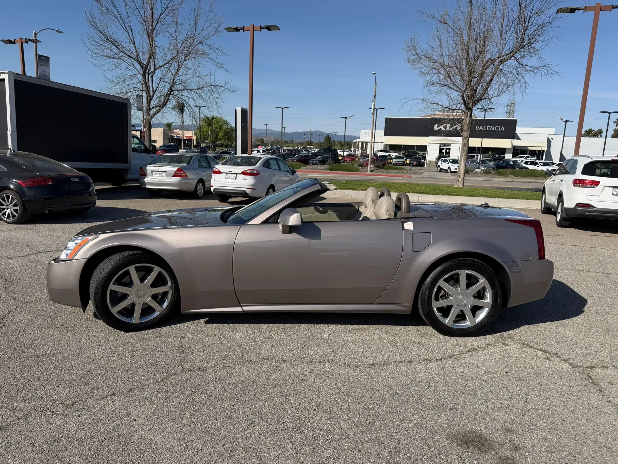Used 2005 Cadillac XLR Convertible 2D image 10